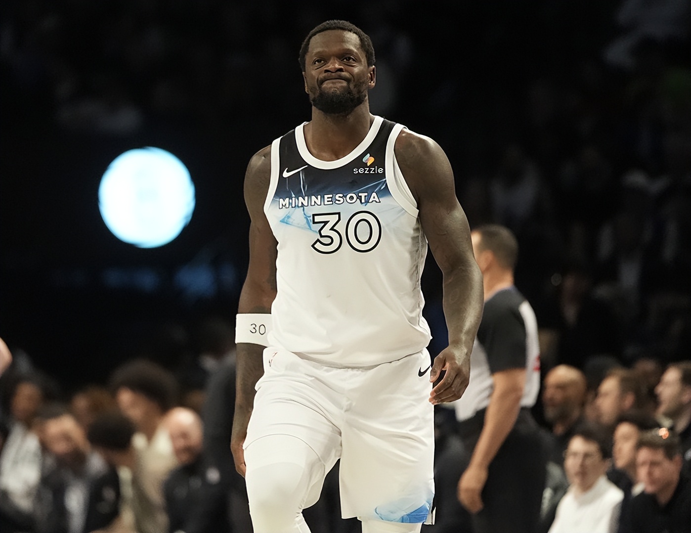 NBA季后赛冲刺阶段再迎强敌，印第安纳步行者外线爆发，主帅态度——态度坚定，赛程密集仍需轮换的简单介绍开云集团